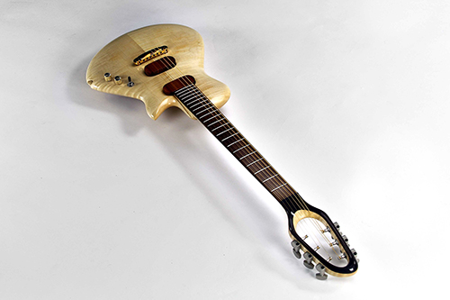 Guitare de Canna Guitars avec touche, chevalet et tête en Sonowood érable