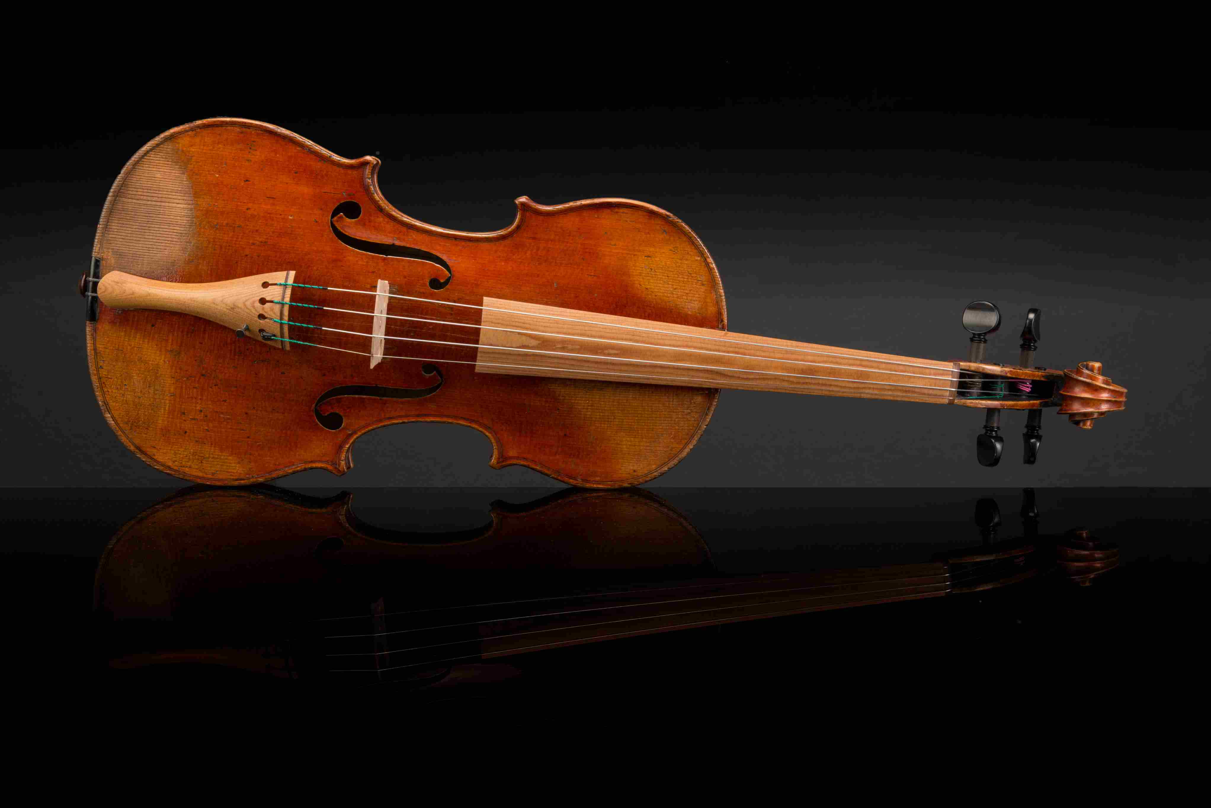 Charles Gaillard 1863 with a fingerboard and tailpiece from Sonowood spruce made by Wilhelm Geigenbau. Photo: The Strad Magazine